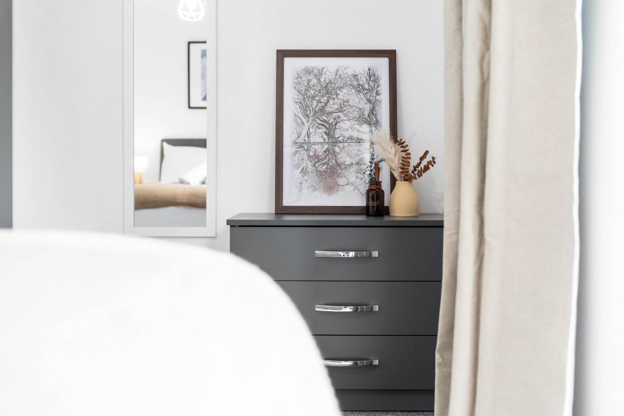 Stylish 2 Bedroom - Smart Tv - Wifi - Parking 39m *